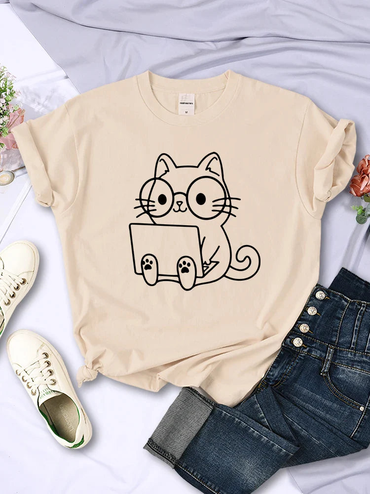 Careful Study Of Work Cat Sketches Women T-Shirt Personality Trend Casual Tee Clothing Street Creative Tops Female Short Sleeve